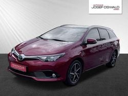 Rot Gebraucht 2018 Toyota Auris Touring Sports Team Kombi | 12.450 € (Fairer Preis)