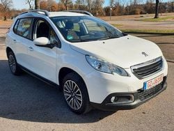 Weiß Gebraucht 2013 Peugeot 2008 Active SUV | 3.990 € (Guter Preis)