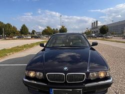 Blau Gebraucht 2000 BMW 735 Limousine | 15.100 €