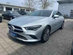 Silber Gebraucht 2021 Mercedes CLA200 Shooting Brake Kombi | 25.900 € (Etwas zu teuer)