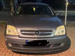 Blau Gebraucht 2002 Opel Vectra Limousine | 400 €