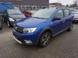 Blau Gebraucht 2020 Dacia Sandero Celebration SUV | 8.400 € (Superpreis)