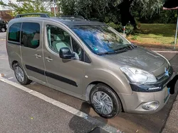 Braun Gebraucht 2012 Citroën Berlingo Van / Kleinbus | 6.999 € (Teuer)