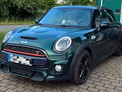 Grün Gebraucht 2016 Mini John Cooper Works Kleinwagen | 11.100 € (Fairer Preis)