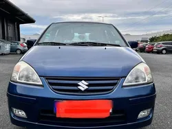 Blau Gebraucht 2007 Suzuki Liana Kombi | 2.000 € (Etwas zu teuer)