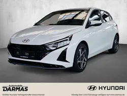 Weiß Gebraucht 2024 Hyundai i20 Turbo Limousine | 20.990 €