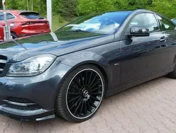 Grau (metallic) Gebraucht 2011 Mercedes C350 Edition Coupé | 18.990 € (Etwas zu teuer)