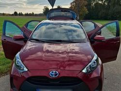 Rot Gebraucht 2020 Toyota Yaris Team Kleinwagen | 15.700 € (Fairer Preis)
