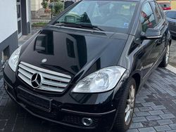 Schwarz Gebraucht 2010 Mercedes A160 Avantgarde Limousine | 2.780 € (Superpreis)
