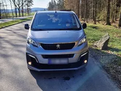Silber Gebraucht 2022 Peugeot Traveller Business-Line Van / Kleinbus | 32.300 € (Superpreis)