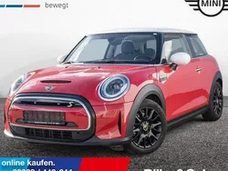 Rot Gebraucht 2021 Mini Cooper SE Classic Kleinwagen | 15.950 € (Guter Preis)