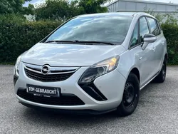 Silber Gebraucht 2015 Opel Zafira Tourer Selection Van / Kleinbus | 6.790 € (Guter Preis)