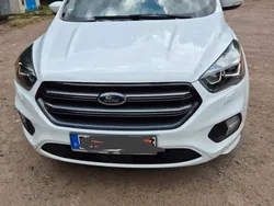 Weiß Gebraucht 2017 Ford Kuga ST-Line SUV | 13.800 € (Fairer Preis)