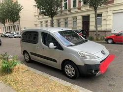 Silber Gebraucht 2012 Peugeot Partner Tepee Van / Kleinbus | 6.500 € (Etwas zu teuer)
