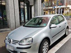 Silber Gebraucht 2005 VW Golf V Kombi | 2.600 € (Fairer Preis)