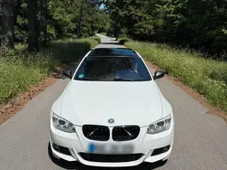 Weiß Gebraucht 2010 BMW 325 Comfort Edition Coupé | 16.500 € (Teuer)