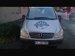 Grau Gebraucht 2009 Mercedes Vito Van / Kleinbus | 5.450 €