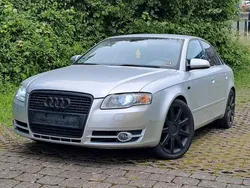 Silber Gebraucht 2006 Audi A4 Sport Limousine | 3.400 € (Guter Preis)