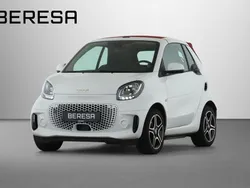Bodypanels in white Gebraucht 2021 Smart ForTwo Electric Drive Pulse Cabrio | 14.225 € (Fairer Preis)