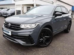 Dolphin gray metallic Gebraucht 2023 VW Tiguan R-line SUV | 36.440 € (Guter Preis)