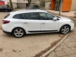 Weiß Gebraucht 2010 Renault Mégane GrandTour Avantage Kombi | 1.700 € (Guter Preis)