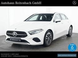 Unilack polarweiß Gebraucht 2024 Mercedes A180 Progressive Limousine | 27.349 € (Guter Preis)