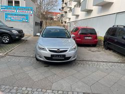 Silber Gebraucht 2013 Opel Astra Kombi | 4.400 € (Guter Preis)