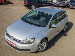 Silber Gebraucht 2009 VW Golf VI Comfortline Limousine | 3.899 € (Fairer Preis)