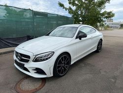Weiß Gebraucht 2019 Mercedes C200 AMG Coupé | 28.900 € (Etwas zu teuer)