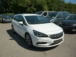 Weiß Gebraucht 2016 Opel Astra Innovation Kombi | 7.850 € (Guter Preis)