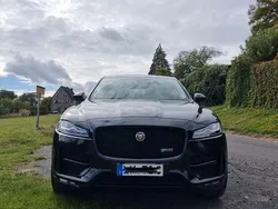 Schwarz Gebraucht 2016 Jaguar F-Pace R-Sport SUV | 22.000 € (Fairer Preis)