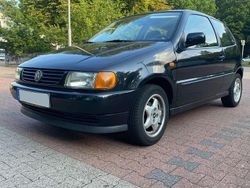 Schwarz Gebraucht 1997 VW Polo Kleinwagen | 2.150 € (Teuer)