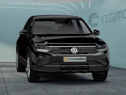 Schwarz Gebraucht 2021 VW Tiguan United SUV | 31.140 € (Etwas zu teuer)