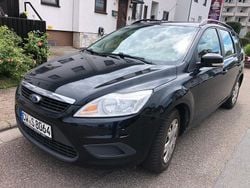Schwarz Gebraucht 2011 Ford Focus Kombi | 2.288 € (Guter Preis)