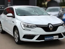 Weiß Gebraucht 2017 Renault Mégane IV Life Limousine | 9.490 € (Fairer Preis)