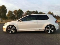 Weiß Gebraucht 2019 VW Golf VII GTI Limousine | 16.600 € (Superpreis)