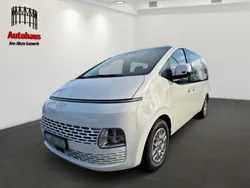 Weiss Neu 2025 Hyundai Staria Trend Van | 47.985 €