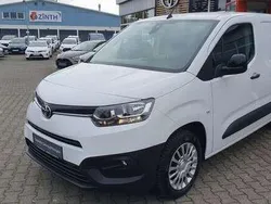 Weiß Gebraucht 2023 Toyota Proace City Van | 23.610 €