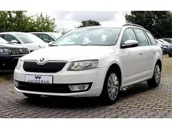 Weiß Gebraucht 2013 Skoda Octavia Kombi | 11.950 € (Fairer Preis)