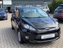 Schwarz Gebraucht 2012 Ford Fiesta Champions Edition Kleinwagen | 4.699 € (Fairer Preis)