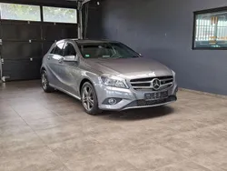 Grau Gebraucht 2013 Mercedes A180 Limousine | 9.999 € (Guter Preis)