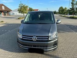 Grau Gebraucht 2015 VW T6 Highline Van | 29.500 € (Fairer Preis)