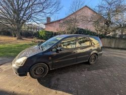 Schwarz Gebraucht 2004 Honda Stream Van / Kleinbus | 999 €