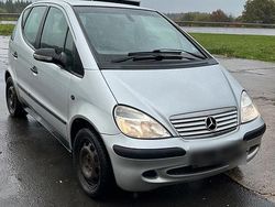 Grau Gebraucht 2003 Mercedes A140 Classic Kleinwagen | 400 €