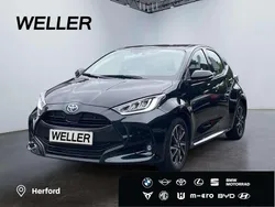 Mysticschwarz mica Gebraucht 2022 Toyota Yaris Hybrid Team Kleinwagen | 19.889 € (Fairer Preis)