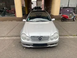 Silber Gebraucht 2001 Mercedes C200 Elegance Limousine | 1.800 € (Guter Preis)
