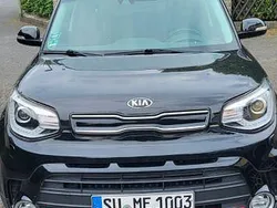 Schwarz Gebraucht 2019 Kia Soul Turbo SUV | 15.900 €