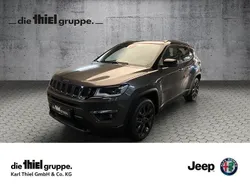 Grau Gebraucht 2021 Jeep Compass SUV | 23.990 € (Fairer Preis)