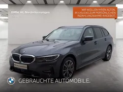 Grau Gebraucht 2022 BMW 330e Sport Line Kombi | 29.806 € (Guter Preis)