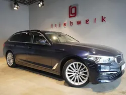 Blau Gebraucht 2018 BMW 520 Kombi | 21.941 € (Superpreis)
